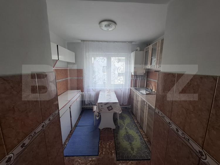 Apartament cu 2 camere semidecomandat, mobilat în Micro 16