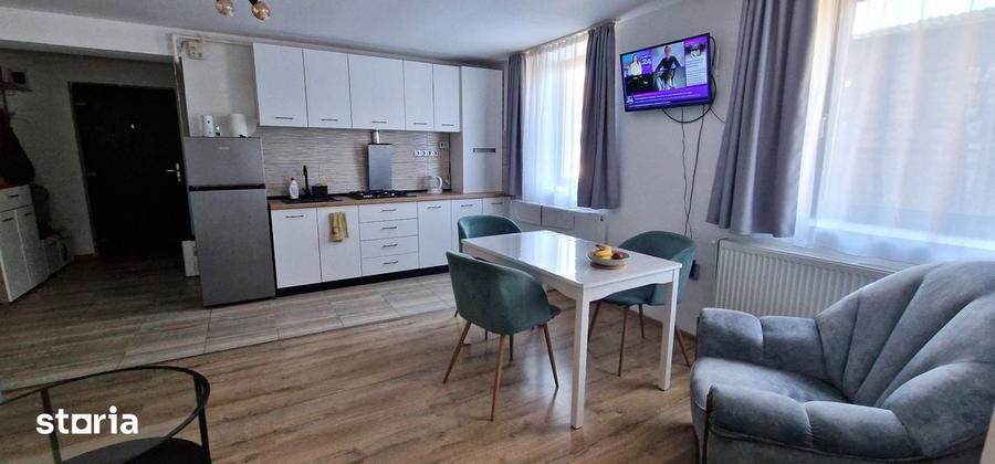 Apartament cu 2 camere semidecomandat în Ultracentral