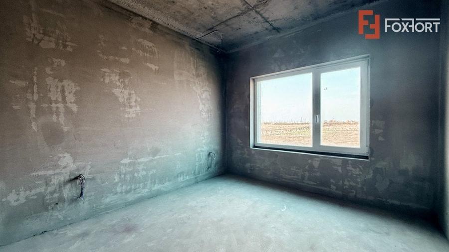 Apartament cu 4 camere în Torontalului