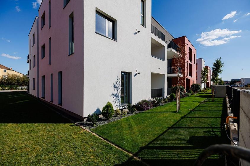 Apartament cu 3 camere decomandat în Braytim