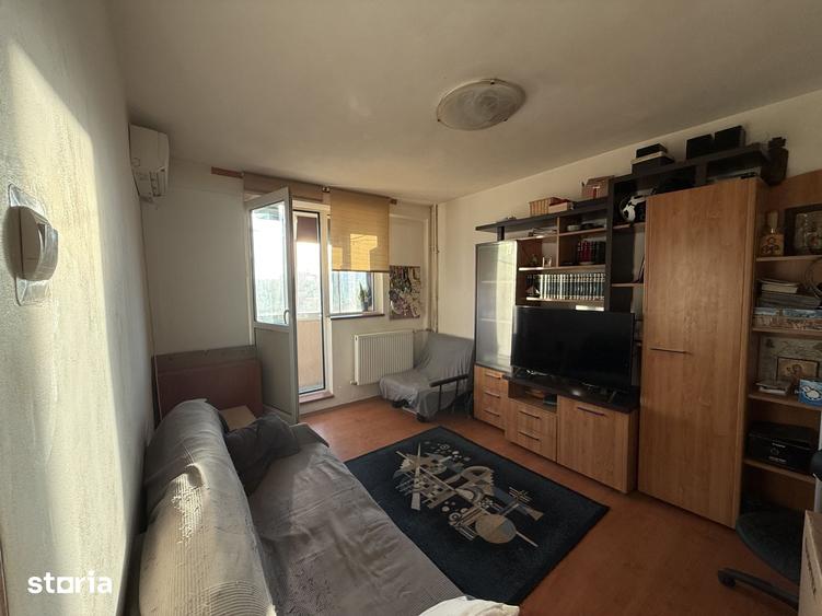 Apartament cu 2 camere decomandat în Berceni