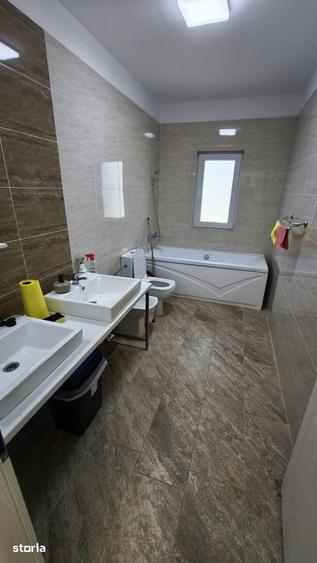 Casă cu 6 camere cu Teren 400 Mp în Transilvaniei