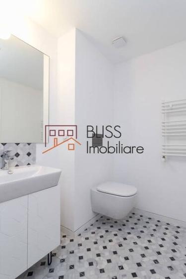 Apartament cu 4 camere decomandat în Victoriei