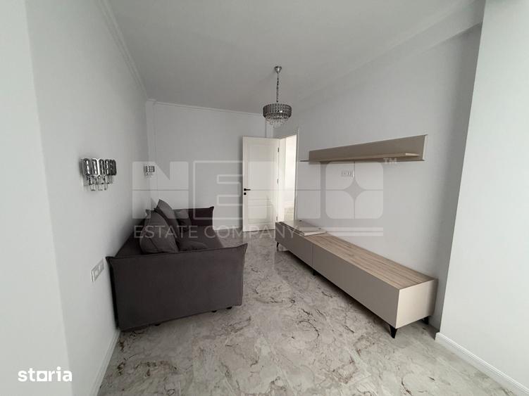 Apartament cu 3 camere semidecomandat în Central