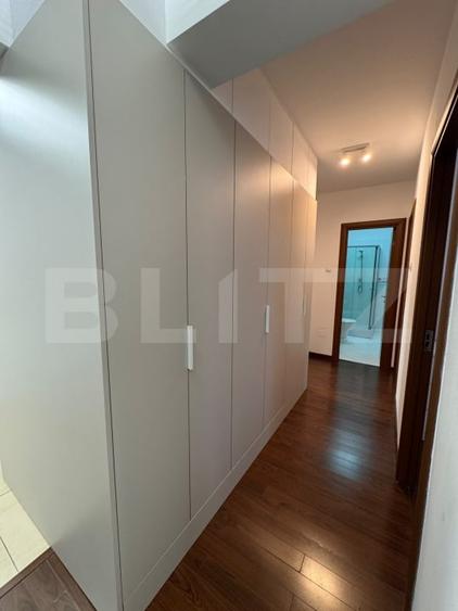 Apartament cu 3 camere decomandat, mobilat în Bună Ziua