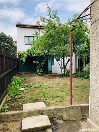 Casă cu 5 camere în Central