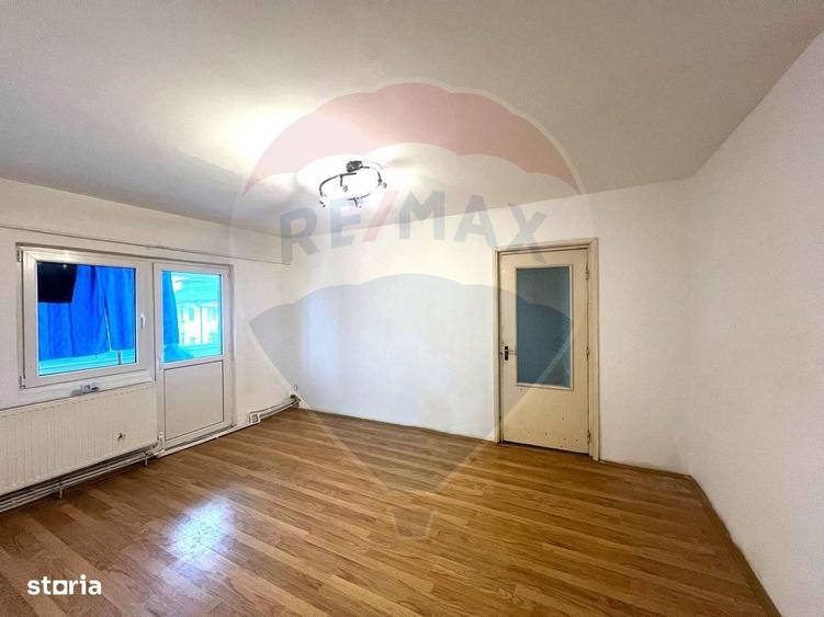 Apartament cu 2 camere semidecomandat în Central