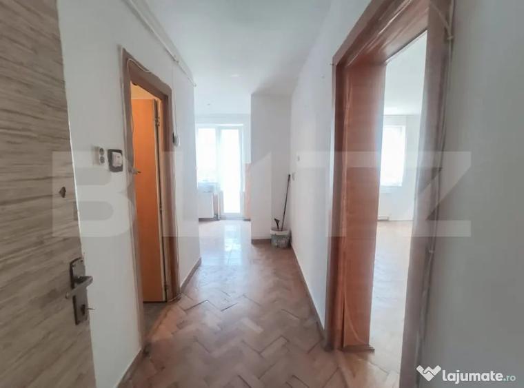 Garsonieră în Micro 17