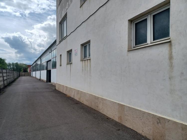 Spațiu industrial, de 540 mp, în Exterior Est