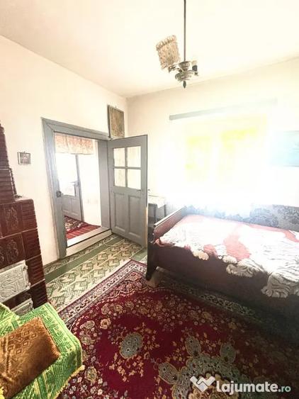 Casă cu 3 camere în Ulmu