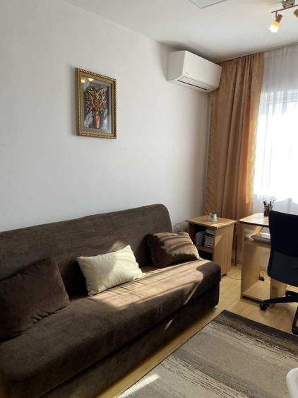 Vand garsoniera renovata, mobilata si utilata zona Soarelui, proprietar - 1