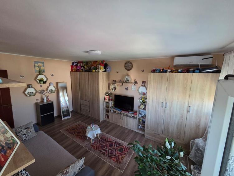 Apartament cu 2 camere decomandat în Dacia