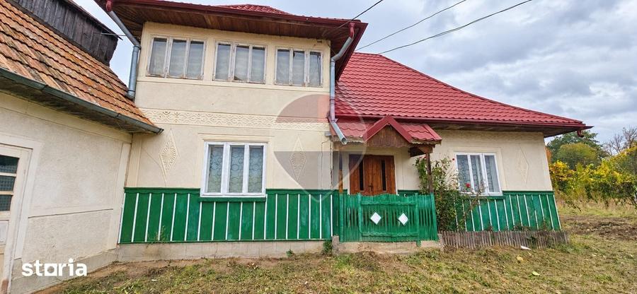Casă cu 4 camere cu Teren 4000 Mp în Frătăuții Noi