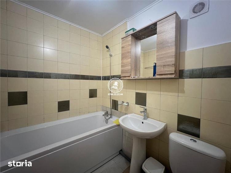 Apartament cu 3 camere decomandat în Frumoasa