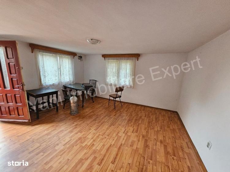 Casă cu 2 camere în Domnești