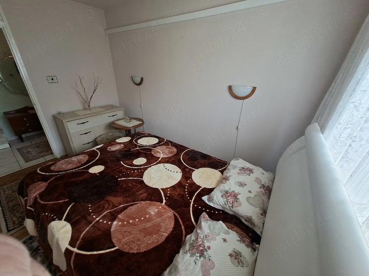 Apartament cu 3 camere decomandat în Vest