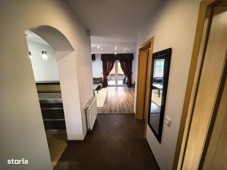 Casă cu 3 camere în Dumbrăvița