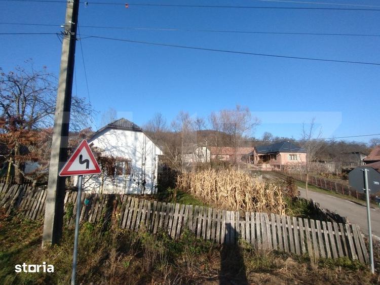 Casă cu 2 camere cu Teren 1646 Mp în Șintereag