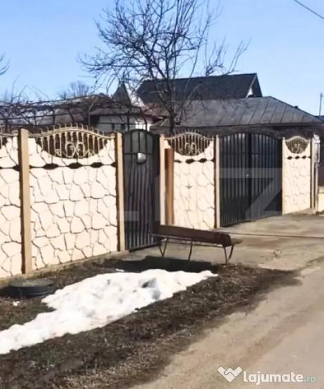 Casă cu 4 camere cu Teren 1200 Mp în Central