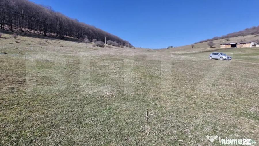 Teren de 2221 mp, în Central