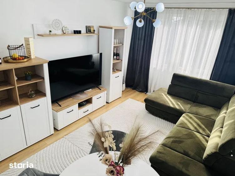 Apartament cu 3 camere decomandat în Săsar