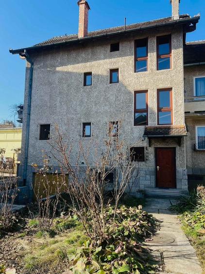 Duplex cu 5 camere cu Canalizare în Brașovul Vechi