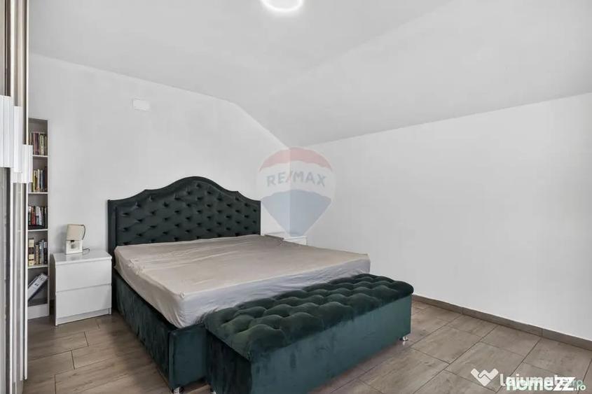 Casă cu 9 camere cu Teren 600 Mp în Fântânele