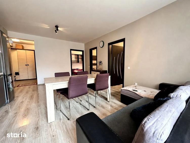Apartament cu 3 camere semidecomandat în Florești
