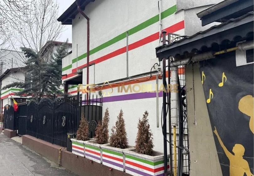 Casă individuală cu 5 camere cu Canalizare în Berceni