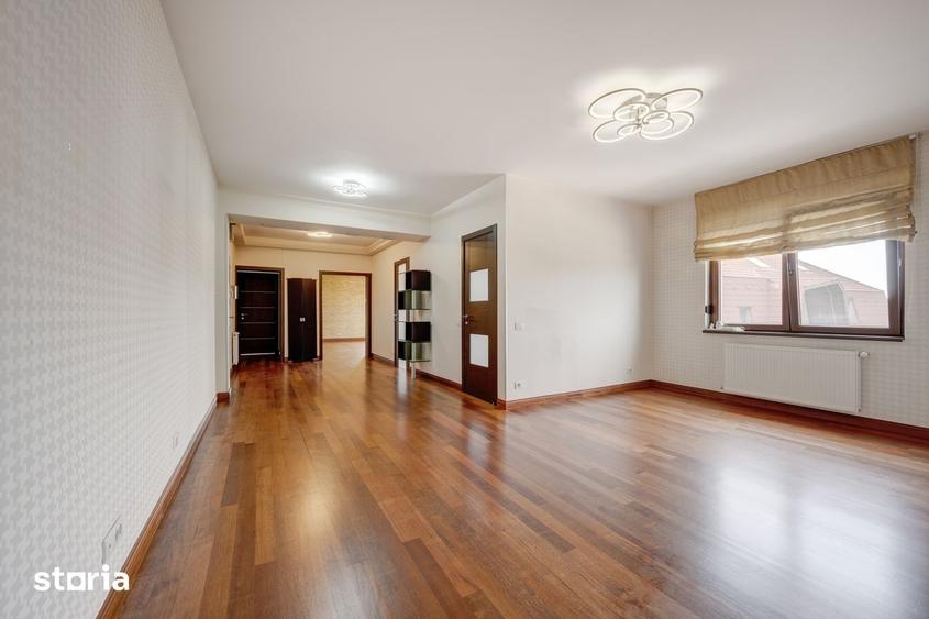 Apartament cu 3 camere în Străulești