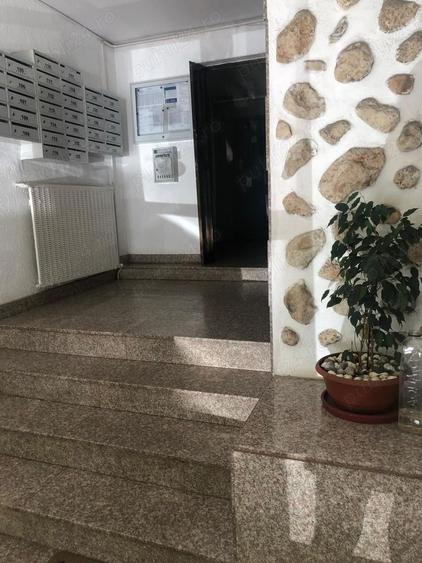 Garsonieră decomandată în Calea Călărașilor