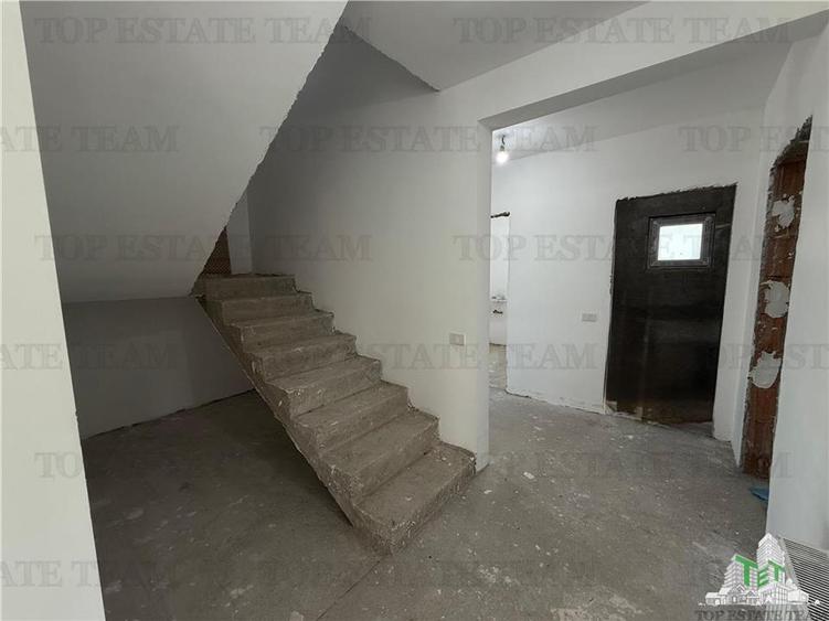 Casă individuală cu 5 camere cu Teren 500 Mp în Ciorogârla