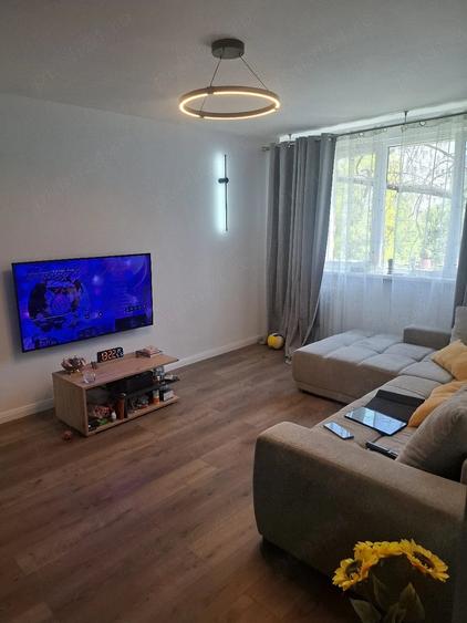 Apartament cu 2 camere decomandat în Centrul Istoric