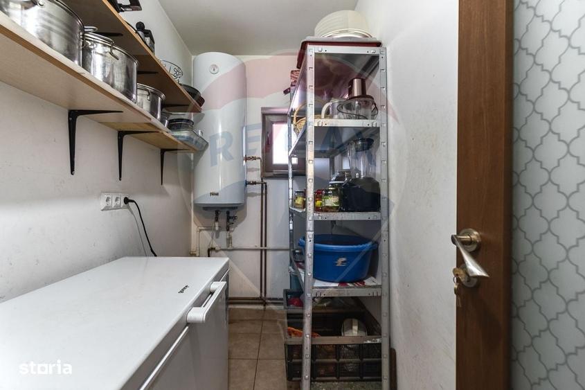 Casă cu 4 camere în Colonia Bod
