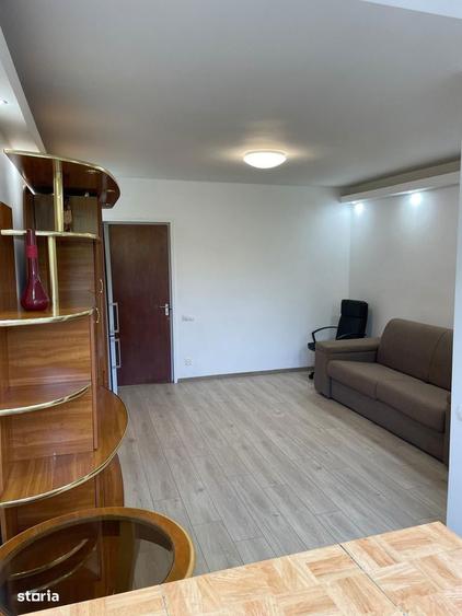 Garsonieră semidecomandată, mobilată în Apărătorii Patriei