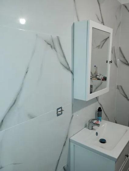 Apartament cu 2 camere semidecomandat, mobilat în Florești