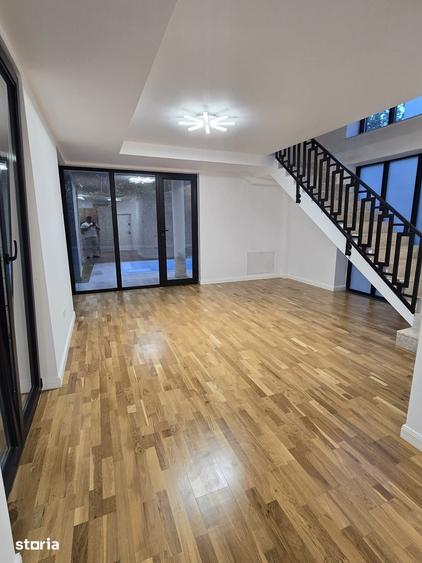 Casă cu 5 camere cu Teren 200 Mp în Central