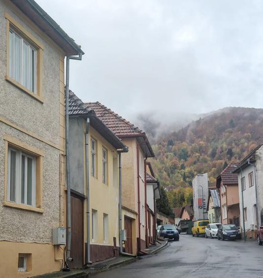 Teren Construcții intravilan de 2400 mp, în Schei