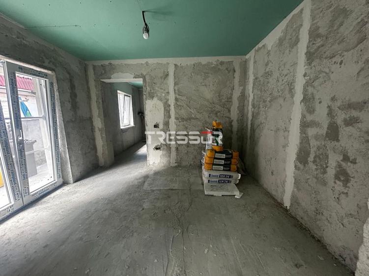 Casă individuală cu 5 camere cu Canalizare în Faleza Nord