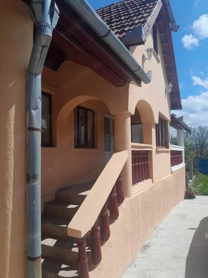 Casă cu 2 camere în Central