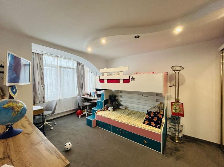 Apartament cu 2 camere decomandat în Hipodrom 2