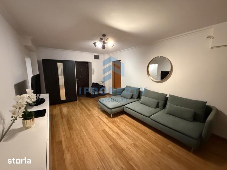 Apartament cu 3 camere semidecomandat, mobilat în Decebal