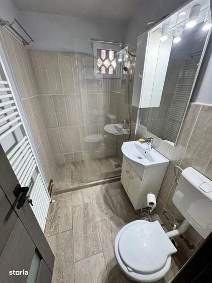 Apartament cu 2 camere semidecomandat, mobilat în 7 Noiembrie