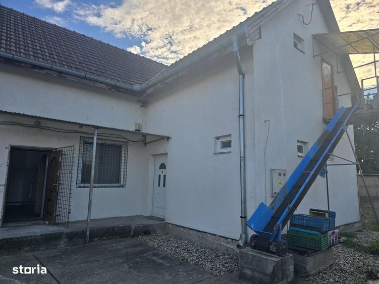 Casă cu 4 camere în Botiz