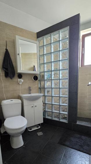 Apartament cu 3 camere decomandat în Brâncoveanu