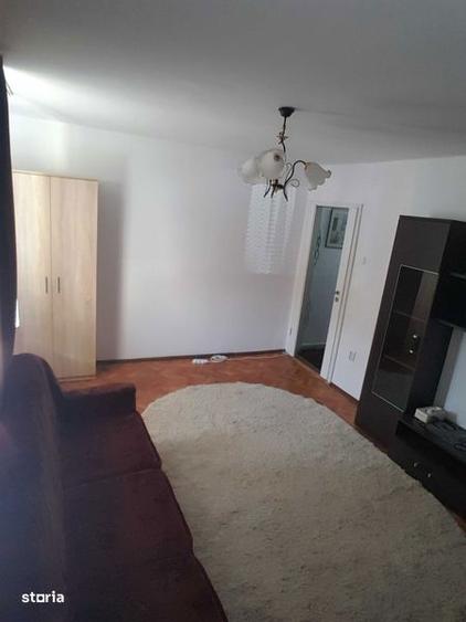 Garsonieră decomandată în Dâmbovița