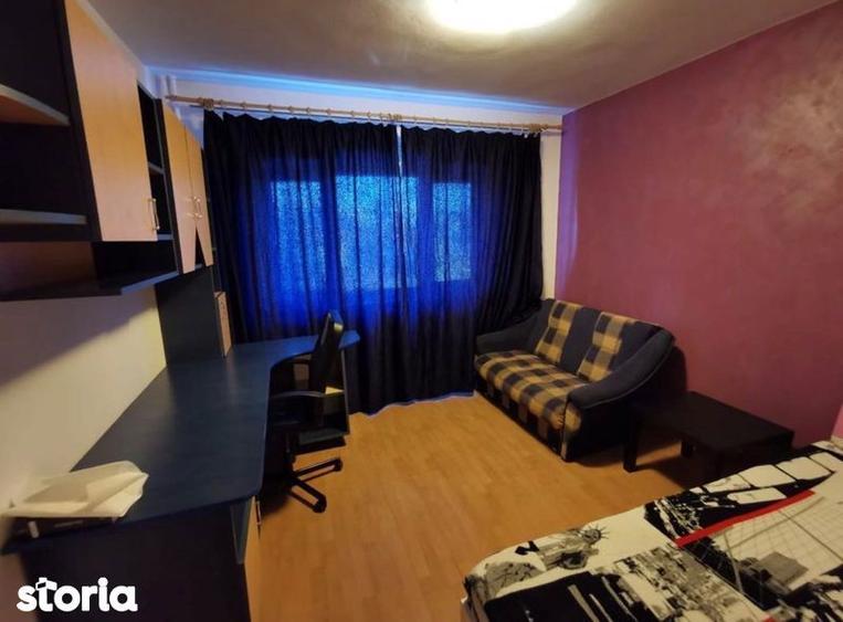 Apartament cu 3 camere, mobilat în Central