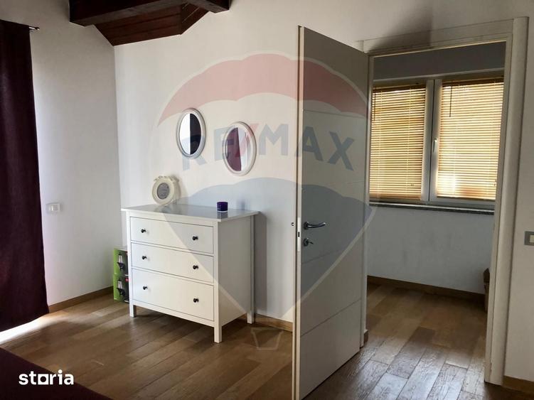 Casă cu 5 camere cu Teren 700 Mp în Central