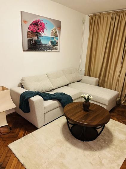 Apartament cu 3 camere decomandat în Dacia