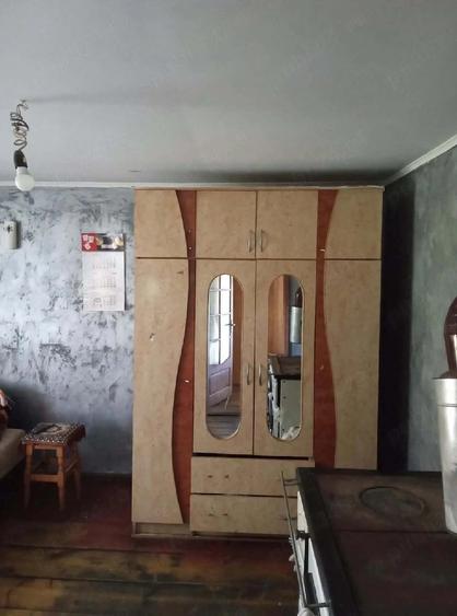 Casă cu 2 camere cu Teren 500 Mp în Central